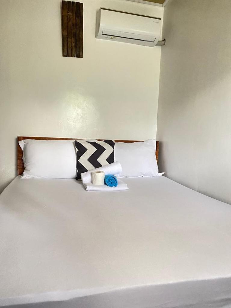 Mil'S Hillside Tourist Inn San Vicente  Dış mekan fotoğraf