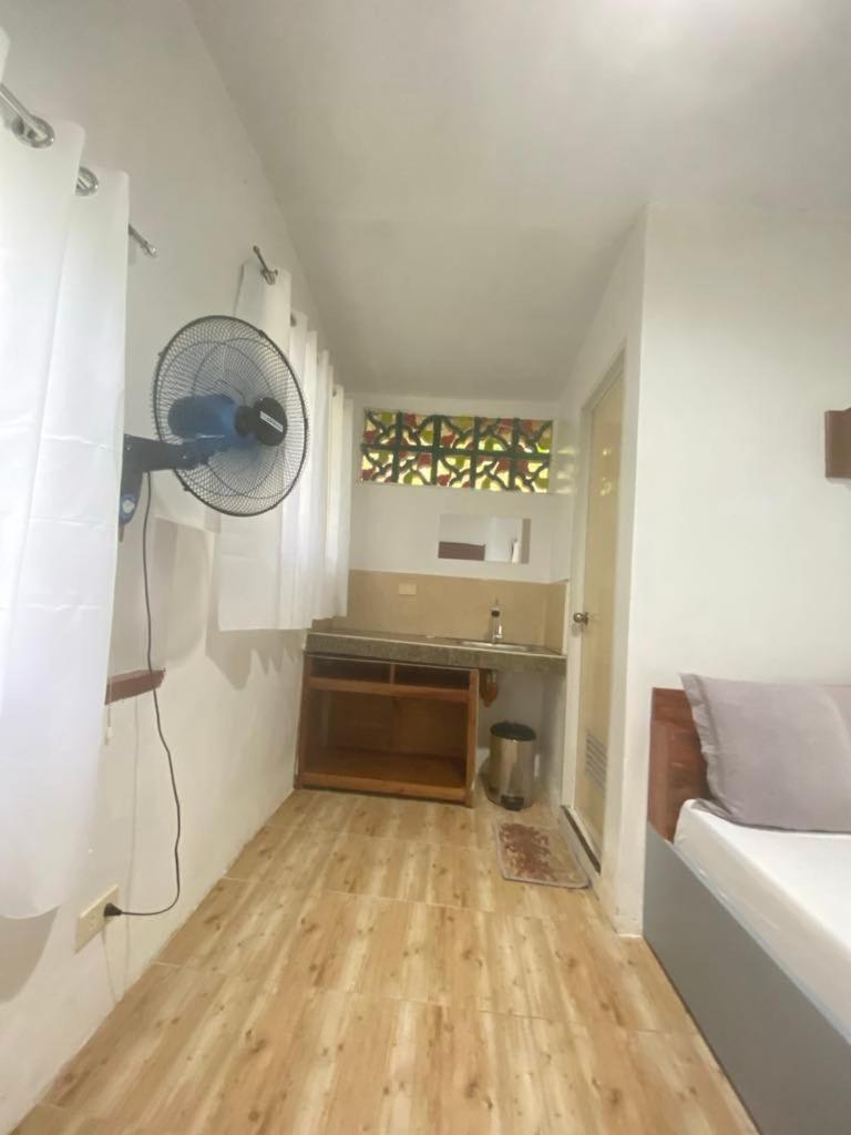 Mil'S Hillside Tourist Inn San Vicente  Dış mekan fotoğraf